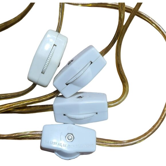 Set Of 4 NOMA 9" Electric Candles Brass Base Christmas Window Decor Holiday VTG - Picture 5 of 6